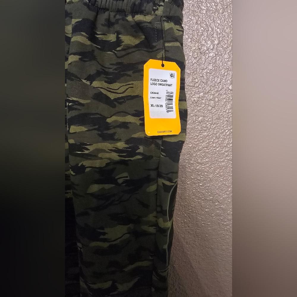 Carhartt Boys Camo Fleece Set - Picture 5 of 11